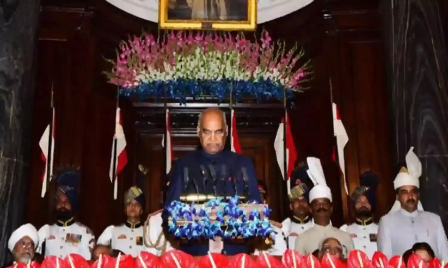 राष्ट्रपति कोविंद बातों में गले लगा रहे गाँधी, नेहरू, टीपू सुल्तान, कृष्ण अय्यर, पिनाराई विजयन को .... राष्ट्रपति कोविंद बातों में गले लगा रहे गाँधी, नेहरू, टीपू सुल्तान, कृष्ण अय्यर, पिनाराई विजयन को ....