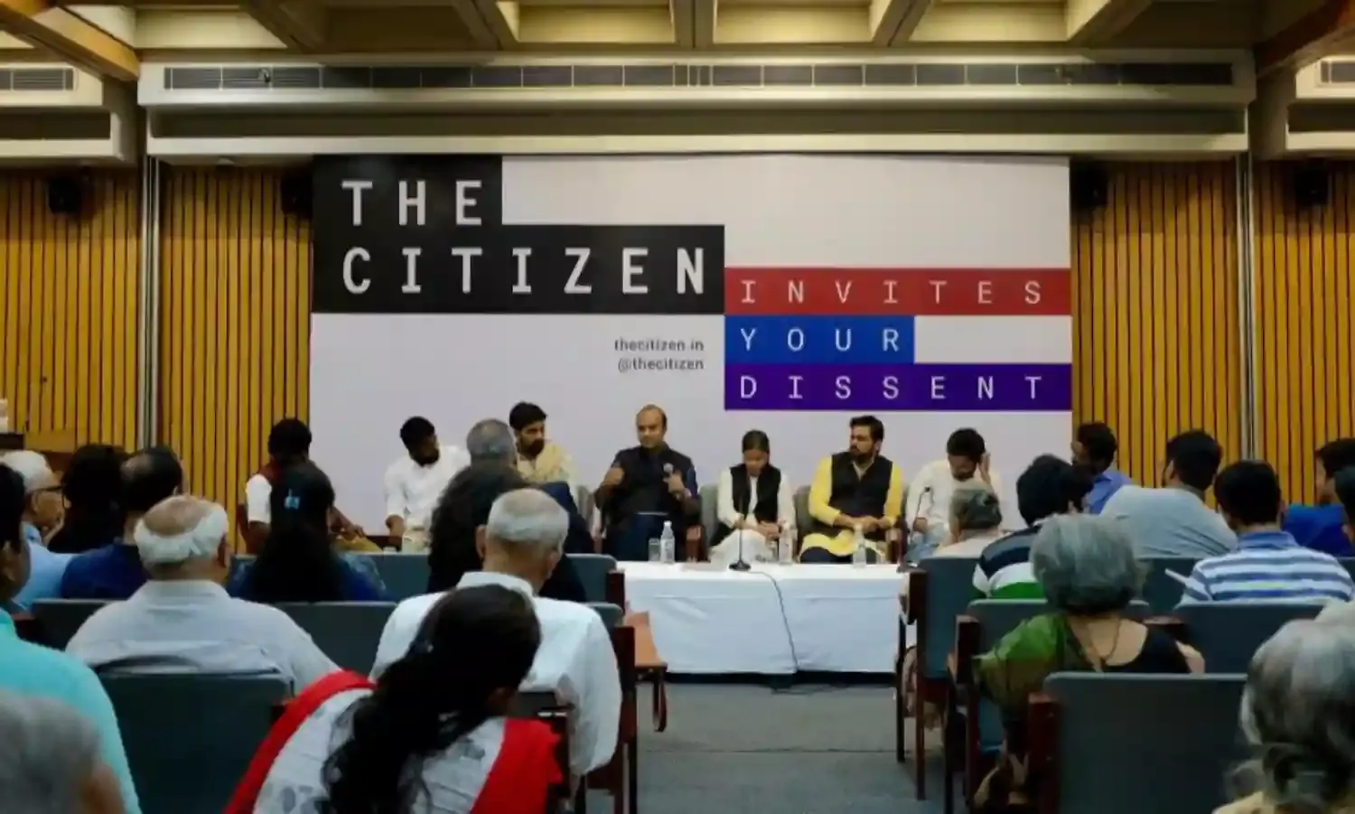 Is Dissent Necessary? Students Debate